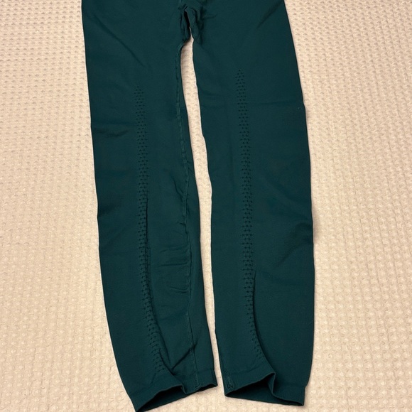 New! FREE PEOPLE Movement M/L High-Rise 7/8 Length Teal GOOD KARMA Leggings - Picture 9 of 16